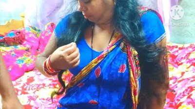 Young man sucks and fucks a Bhabhi pussy
